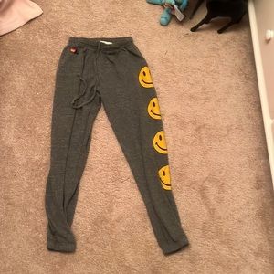 AVAITOR NATION GREY SMILEY FACE SWEATPANTS!!